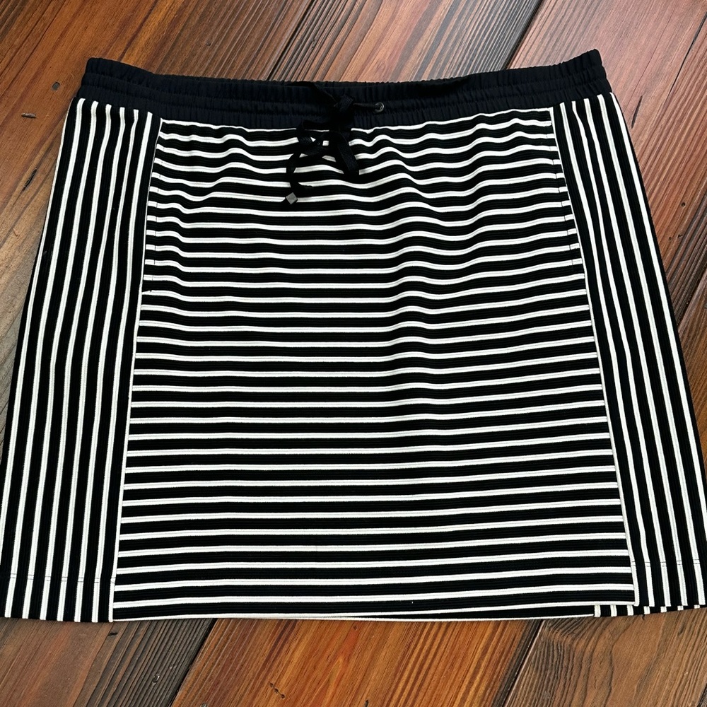 Lou & Grey skirt